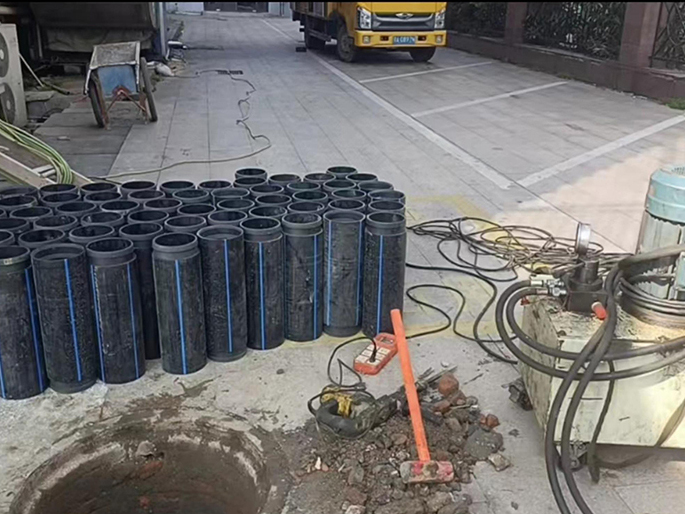 富源PE置换管厂家 DN315置换管 非开挖管短管置换